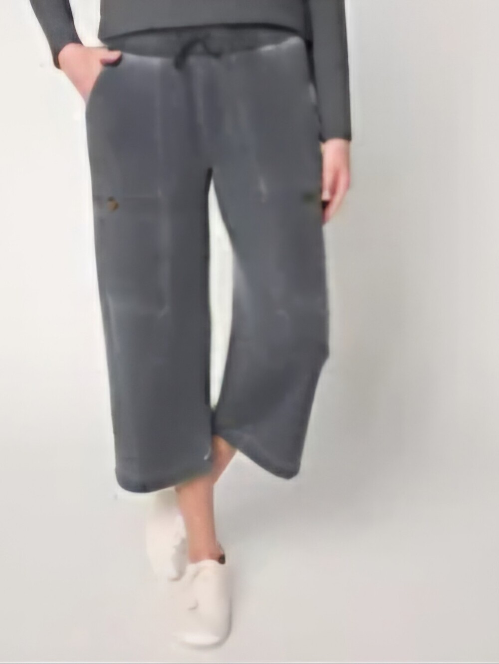 AnyBody Charcoal Gray  Cargo Wide-Leg Cropped Drawstring Pants